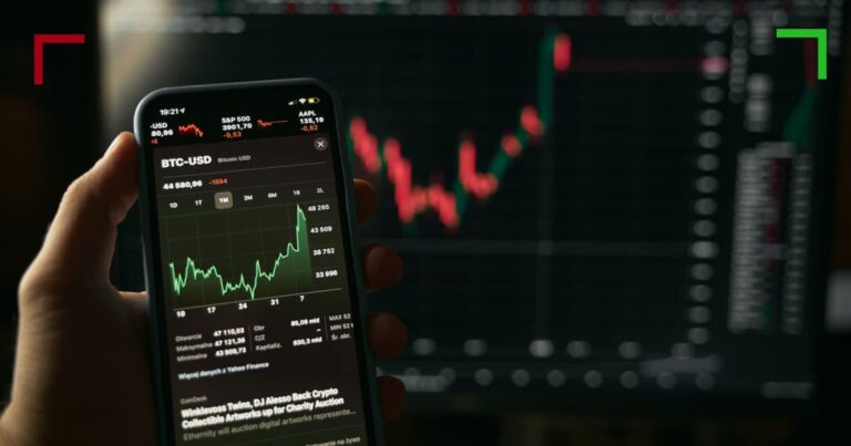 exploring-the-future-of-crypto-trading-mobile-app_2.jpg